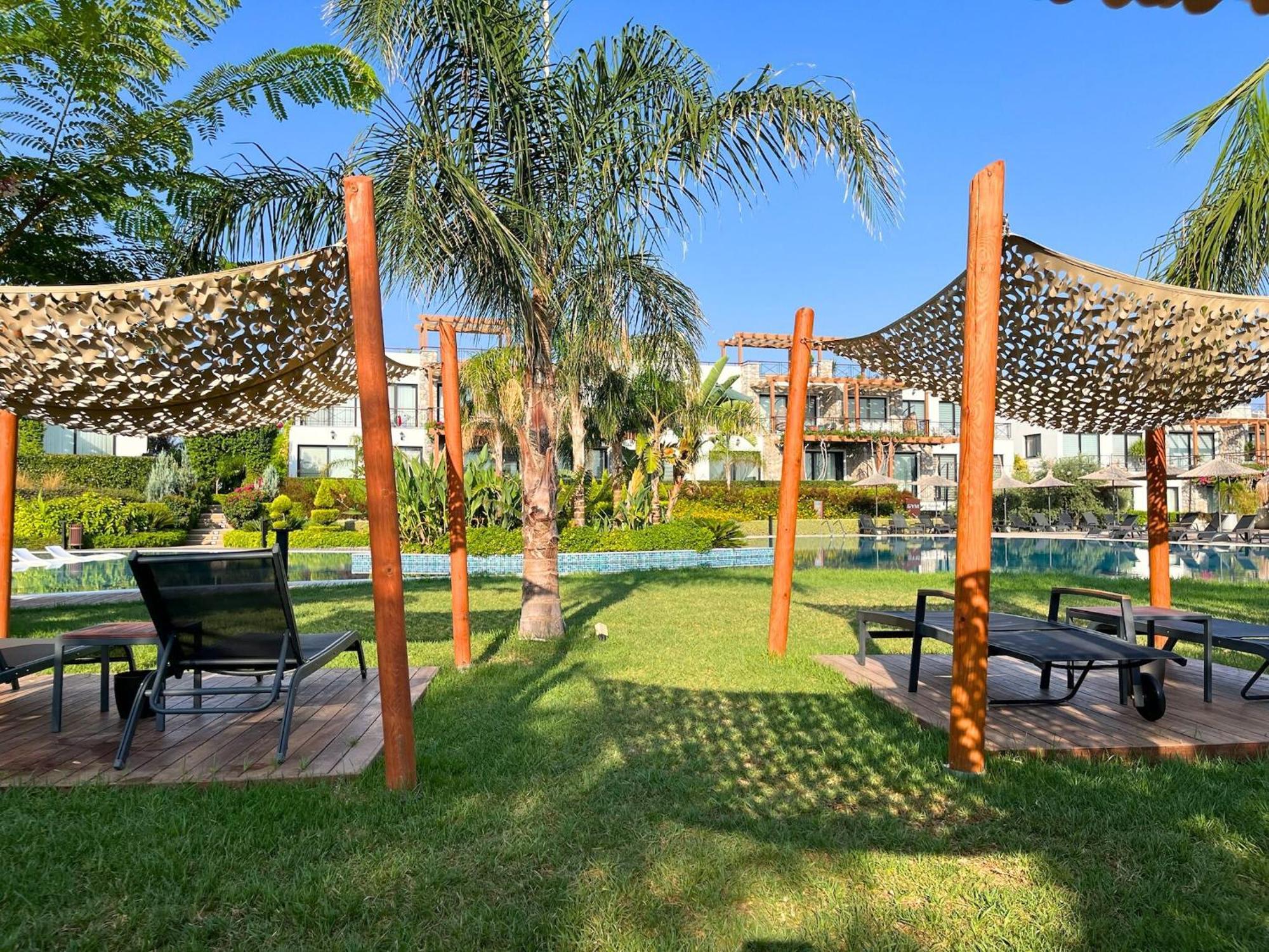 Apartamento Luxurious Seafront Penthouse Kyrenia  Exterior foto