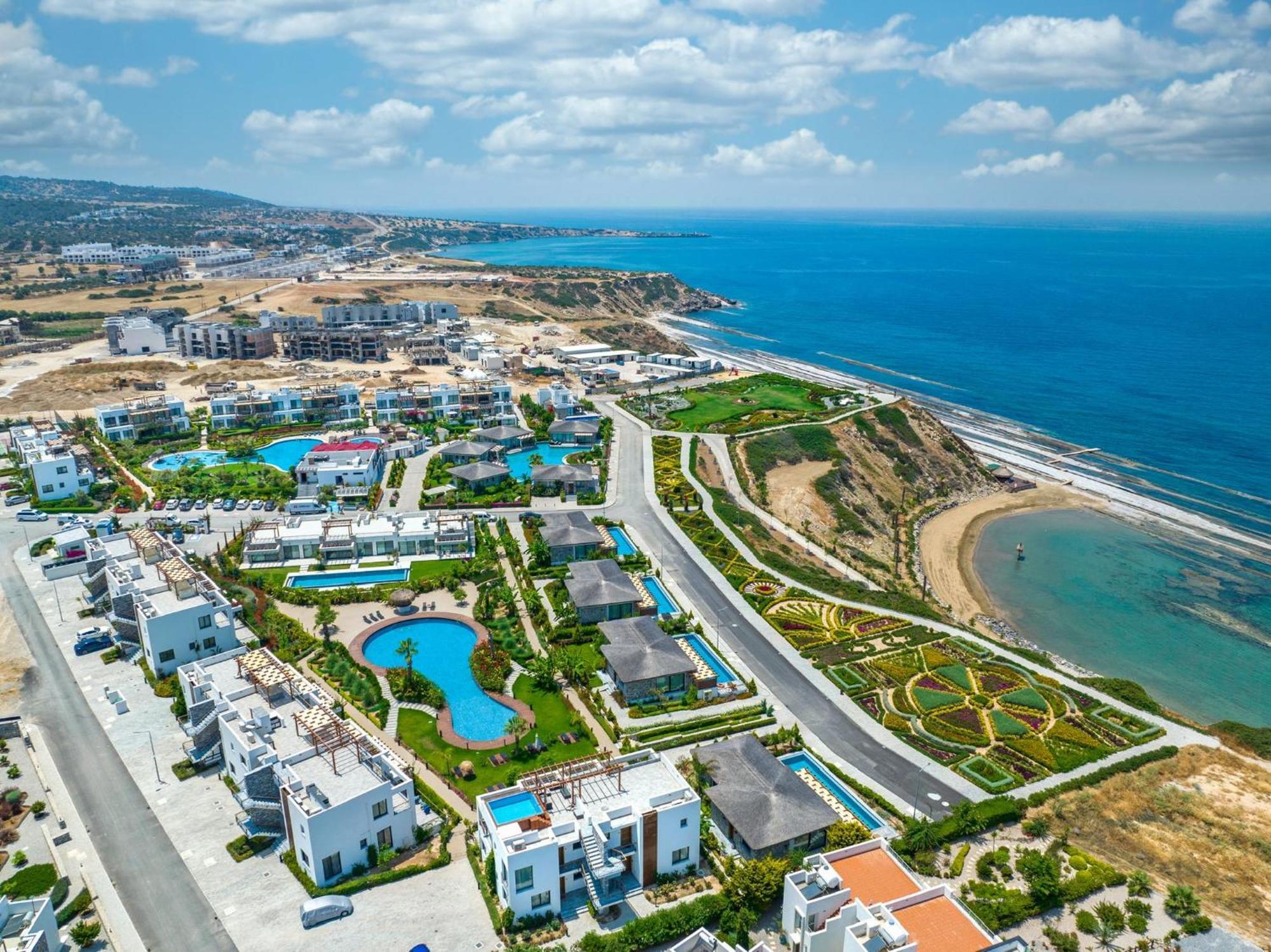 Apartamento Luxurious Seafront Penthouse Kyrenia  Exterior foto